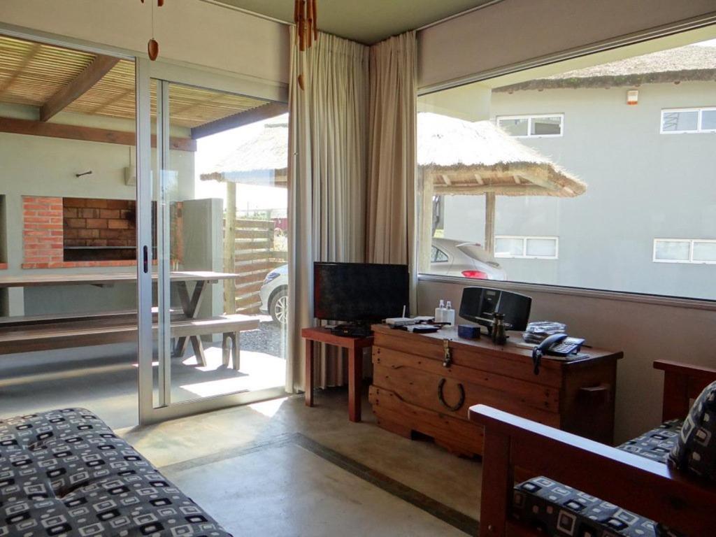 Balcones De Mar Aparthotel Punta Del Diablo Ruang foto